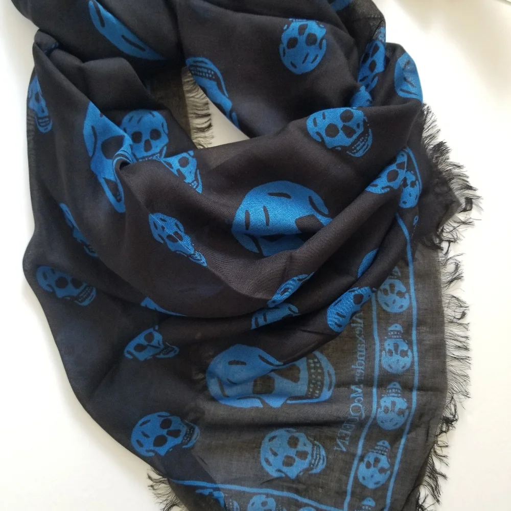 Alexander McQueen Skull Large Scarf Blue Black - Picture 3 of 5